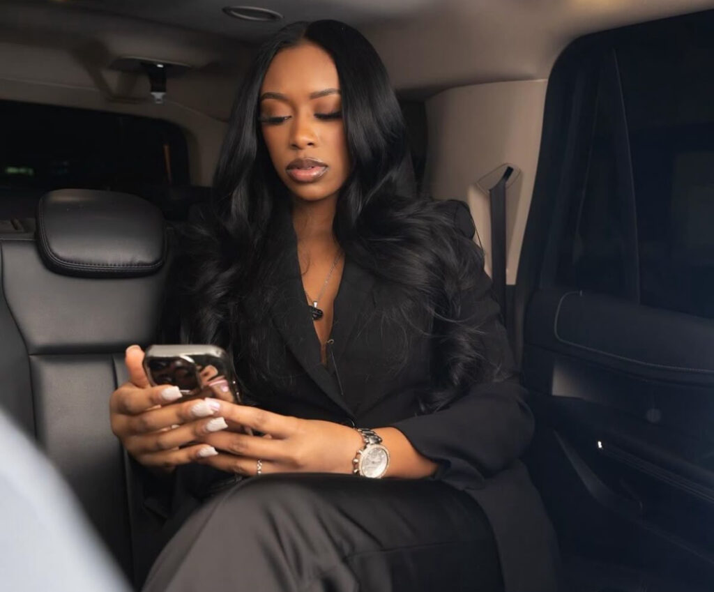 Here are 6 books to read if you’re a woman thinking of starting a business. These books are essential for women founders, as they detail the experiences these authors have had on their entrepreneurship journeys, as well as the money lessons you need to learn now.