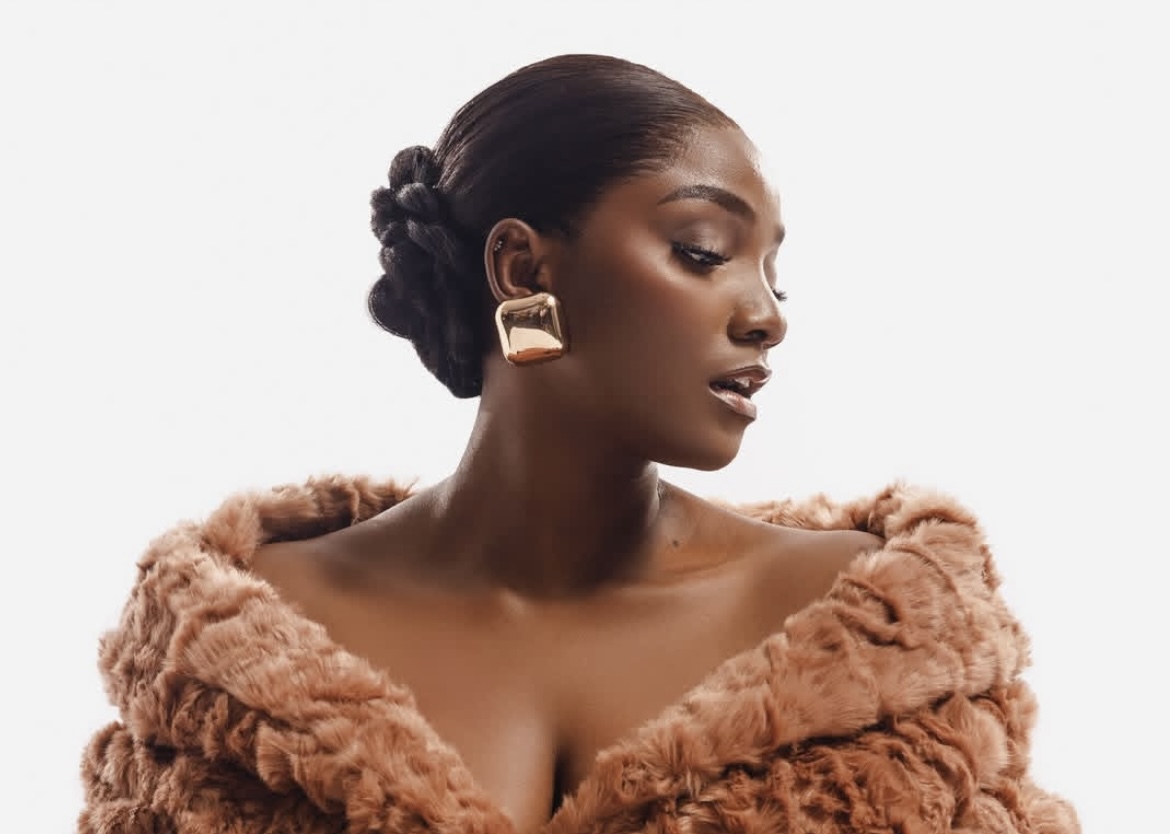 Can You Evolve Past Your Digital Footprint? Singer Simi’s Tweets Debated