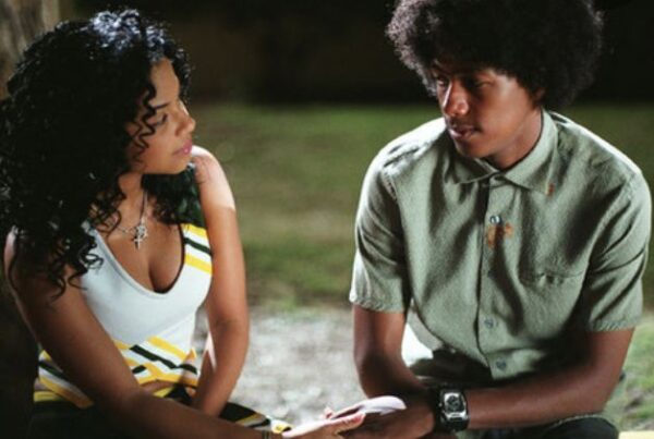 What's Your Attachment Style? Here's What It's Actually Saying About You