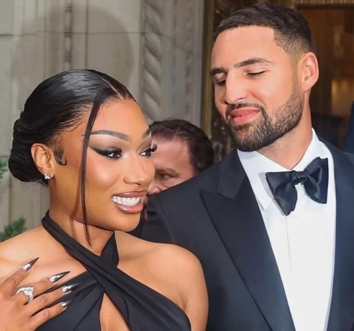 Your Golden Retriever Boyfriend Is Still A Dog